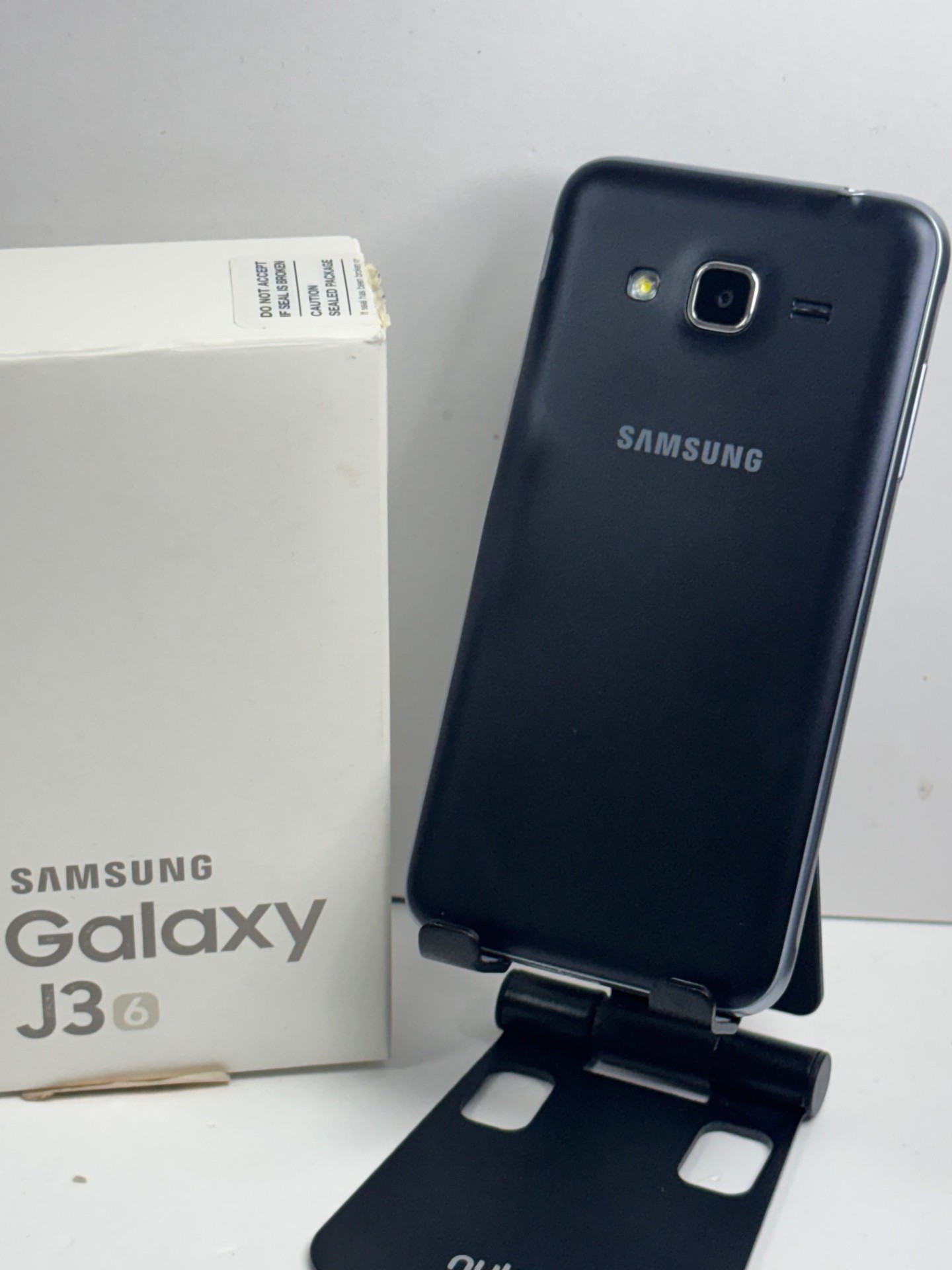 Product photo for SAMSUNG J3