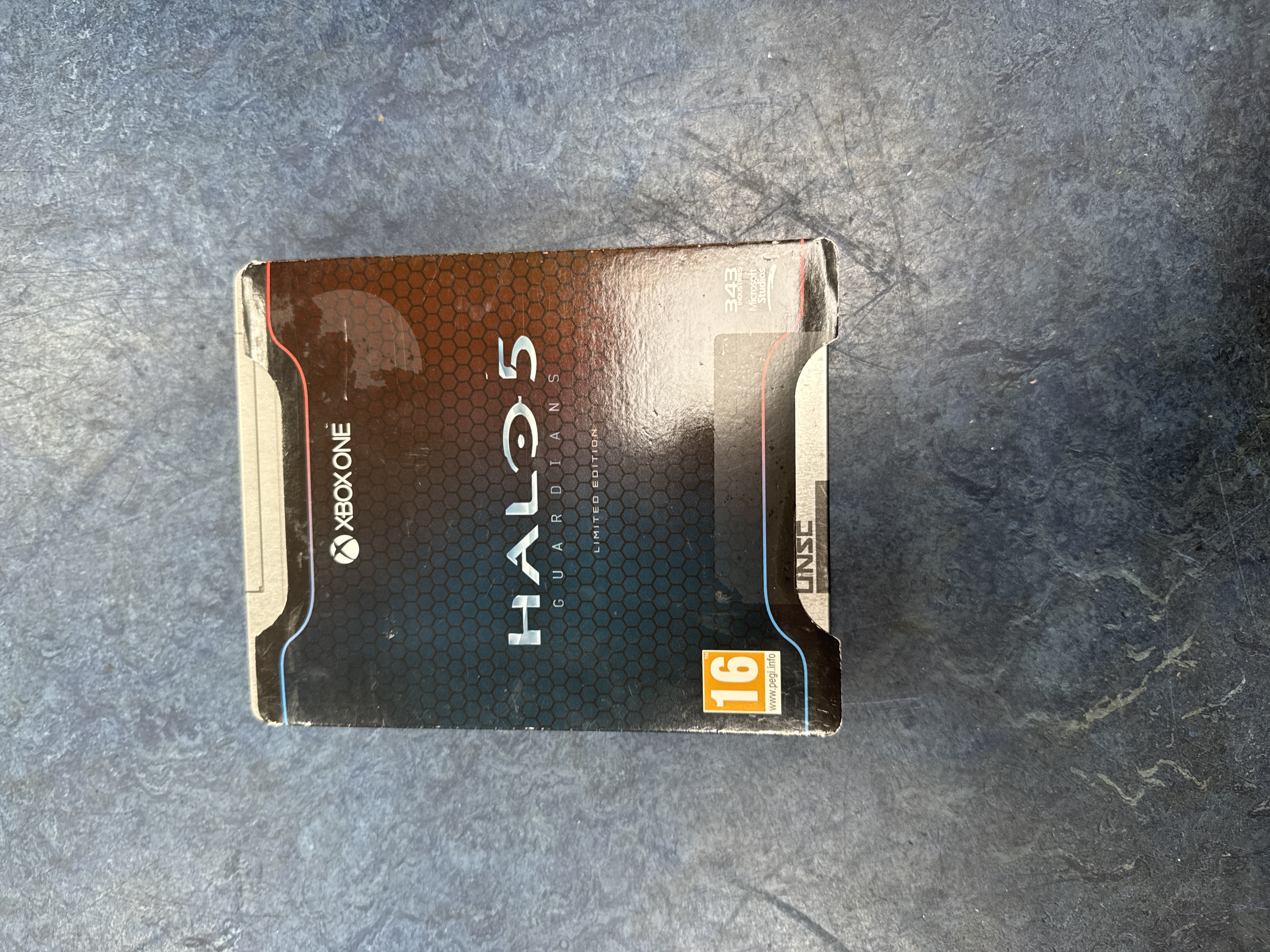 Product photo for Halo 5 steelbook edition Xbox one