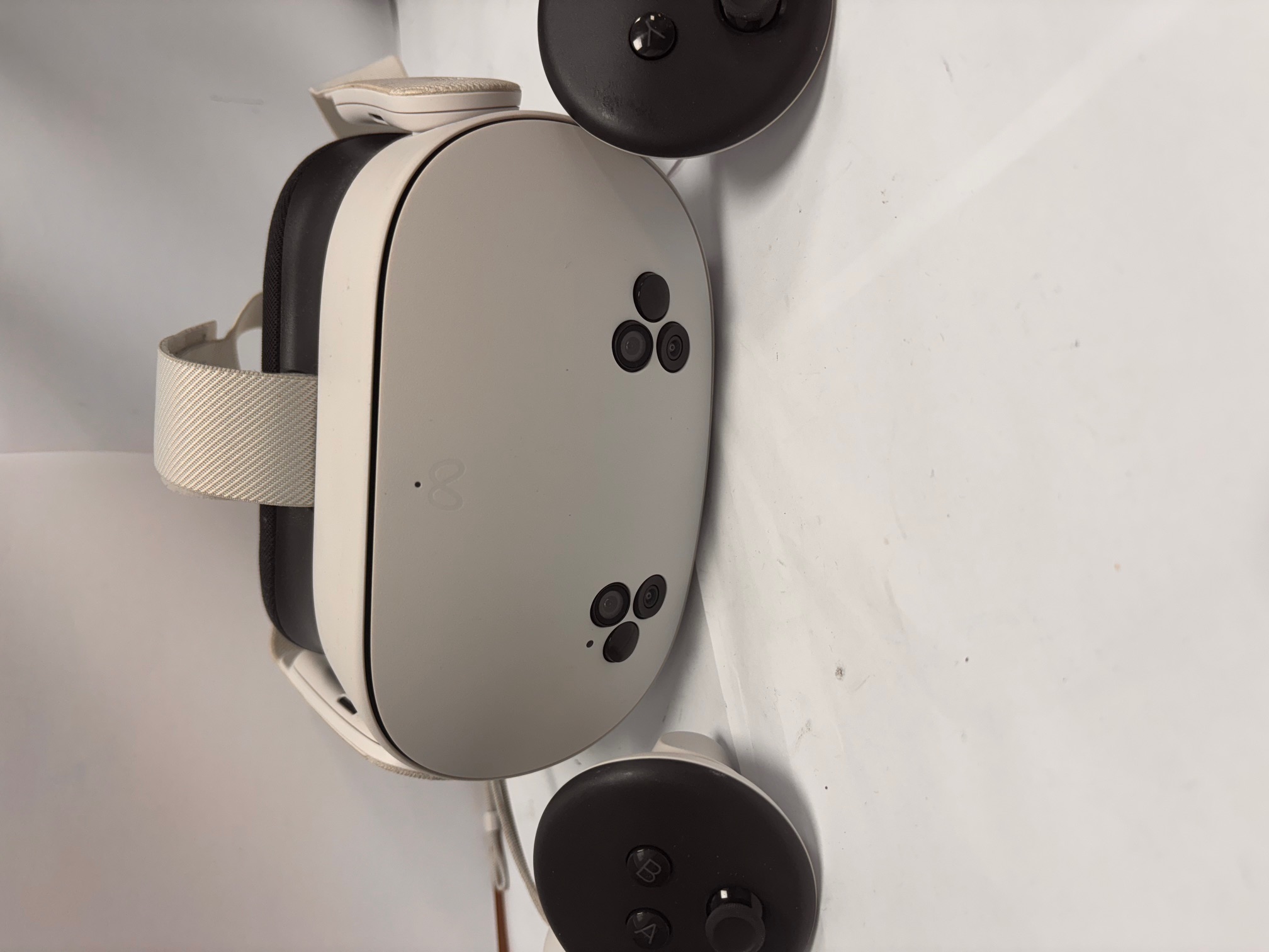 Product photo for meta quest 3s unboxed with cons