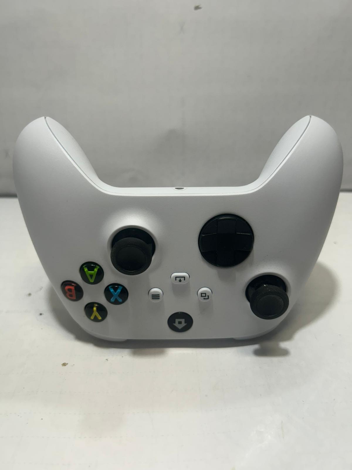 Product photo for Xbox Series X/S Controller (Unofficial)