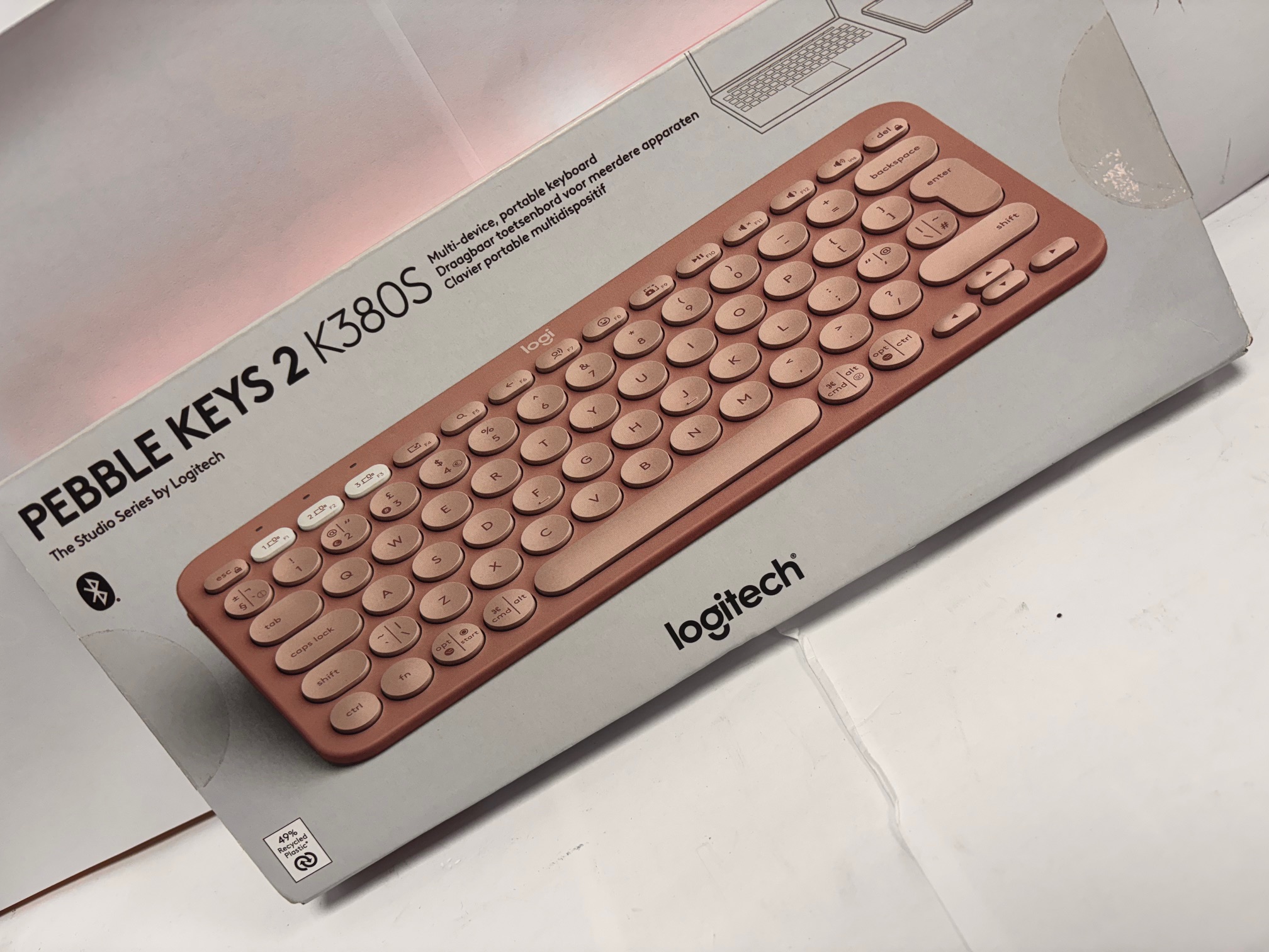 Product photo for logitech pebble keys k380s