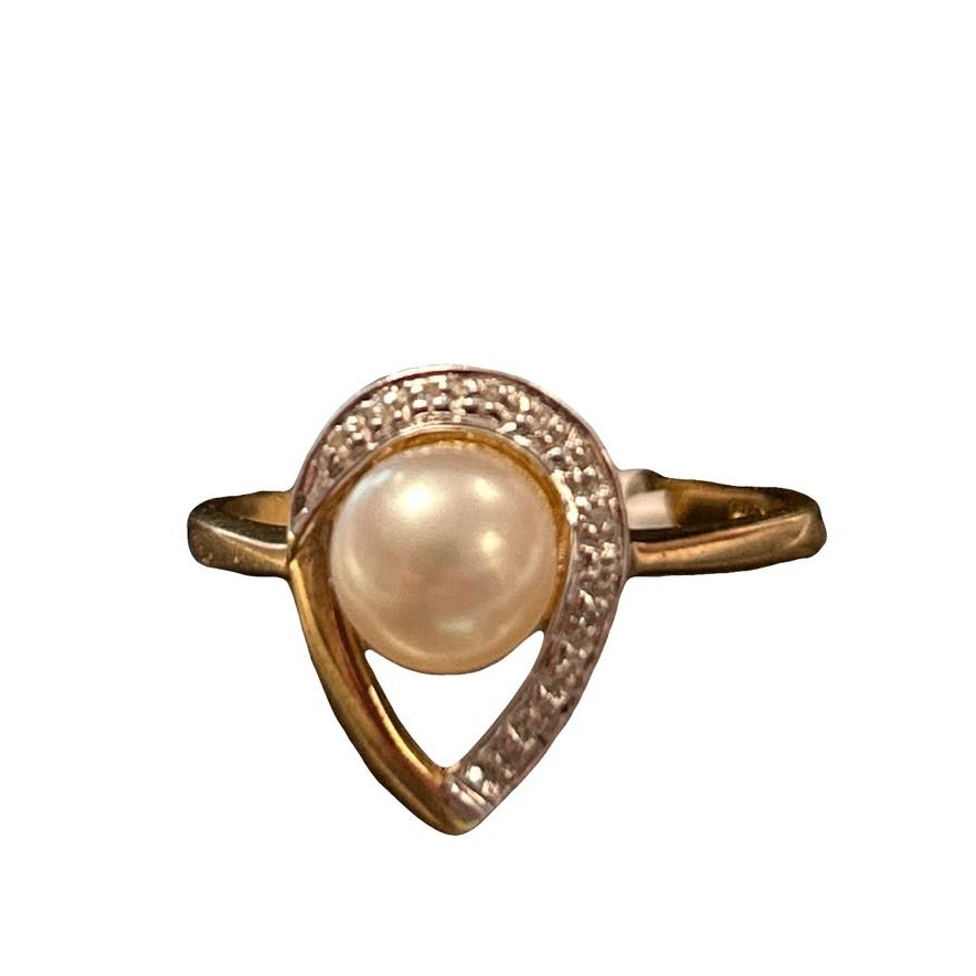 Product photo for NEW 9CT Gold with Freshwater Pearl & Diamond Ring - Size P
