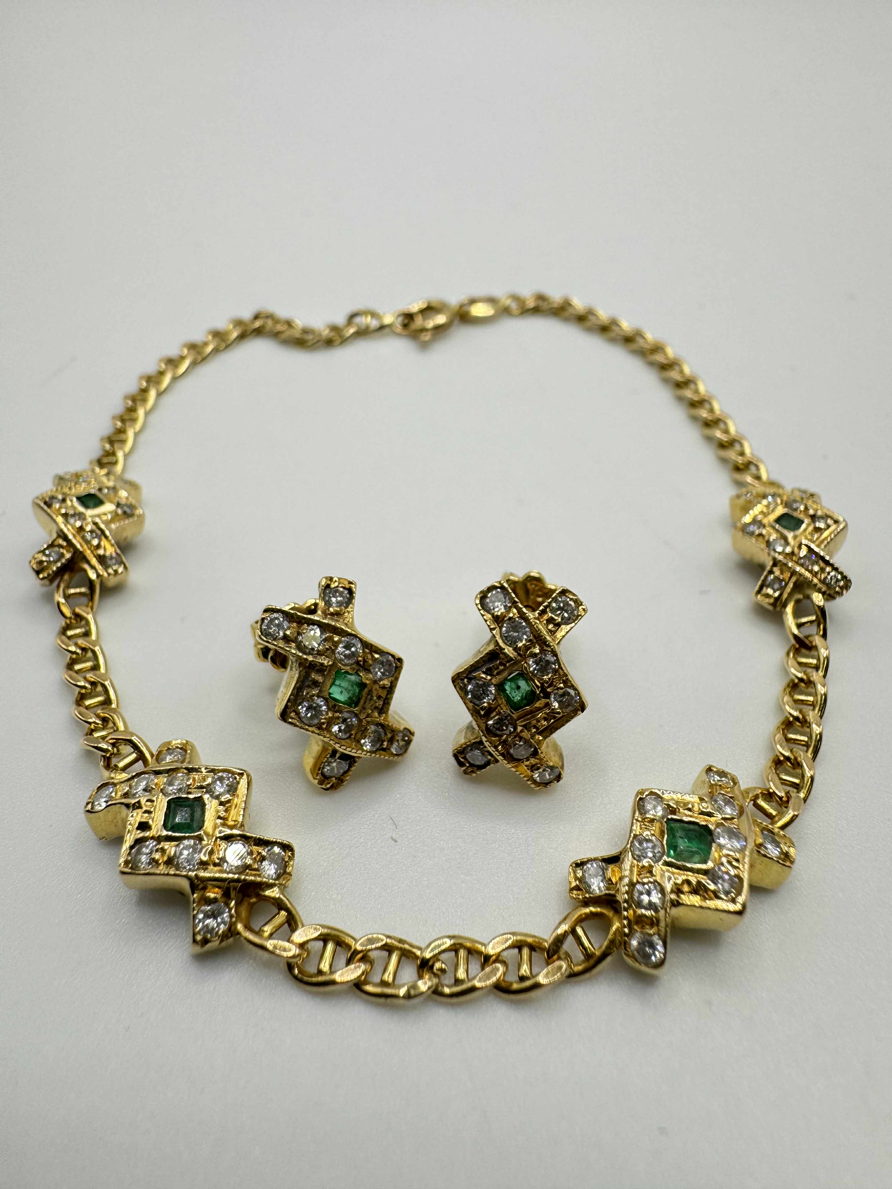 Product photo for 18ct Emerald & Diamond Marine Link Bracelet Earring Set