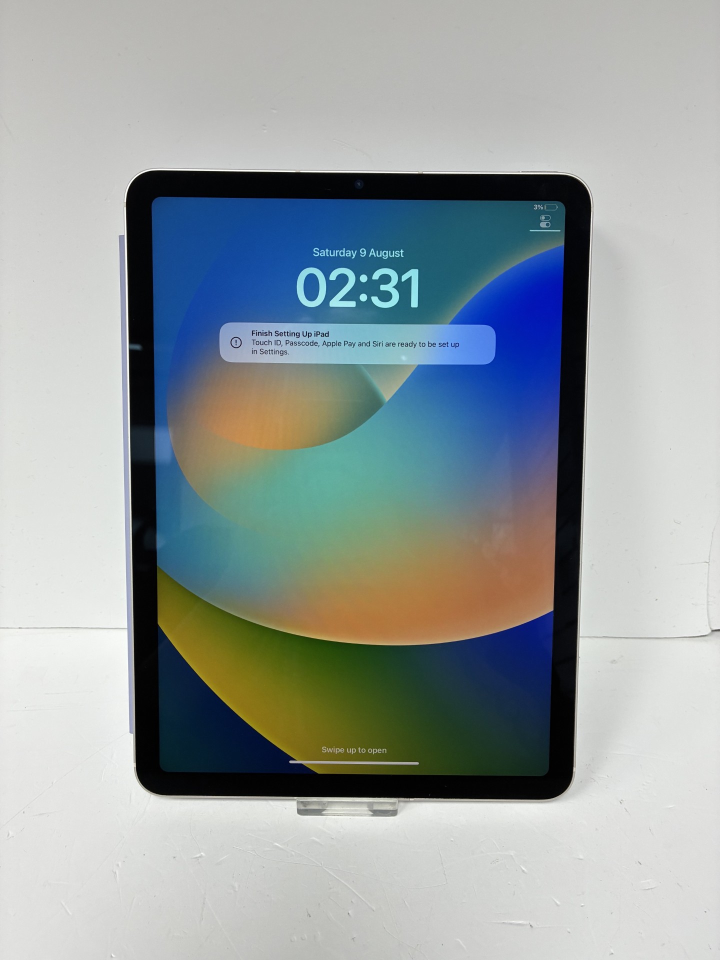 Product photo for ipad air 5th gen 64gb wifi and cell unlocked unboxed with blue case