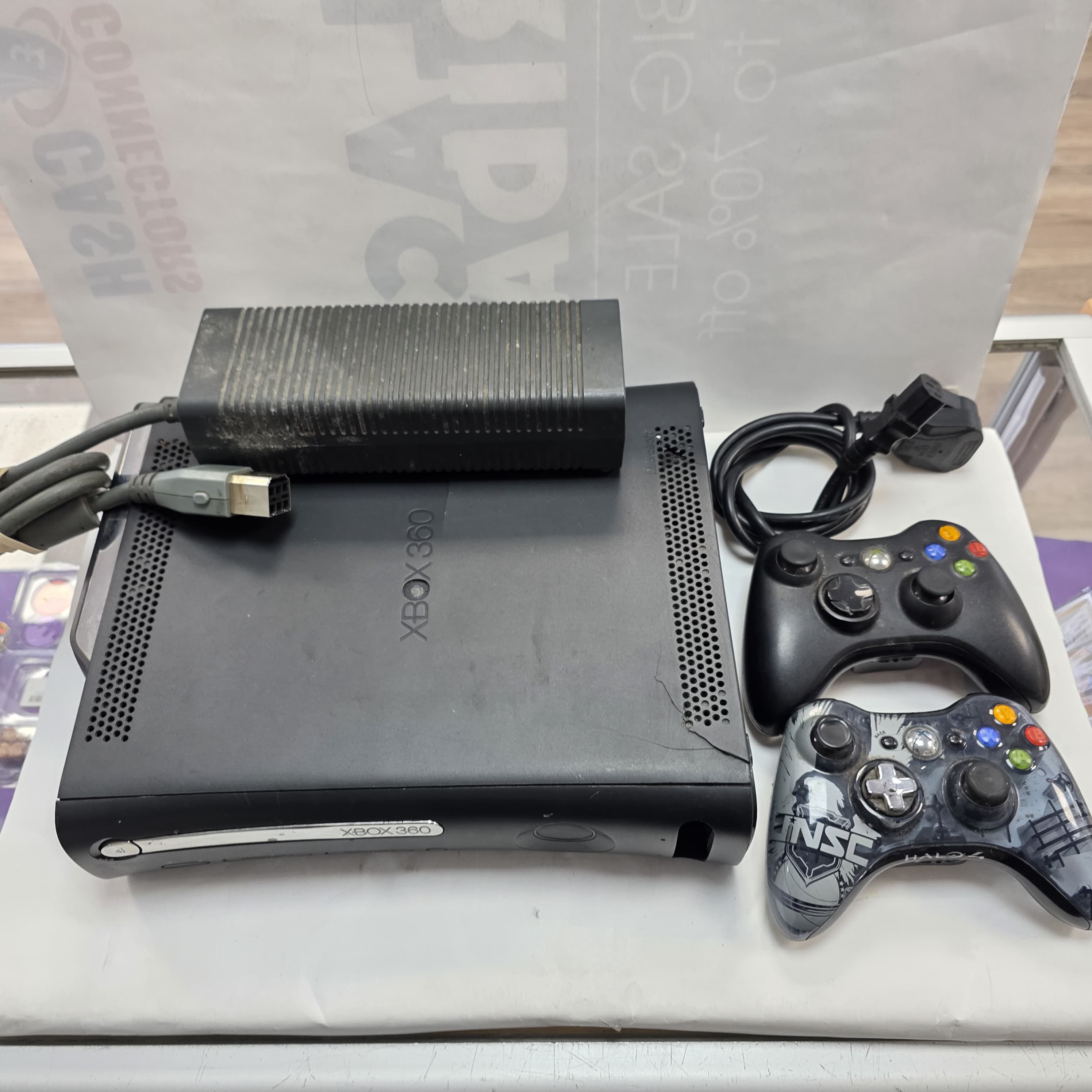 Product photo for Xbox 360Gaming Console and controller - Untested
