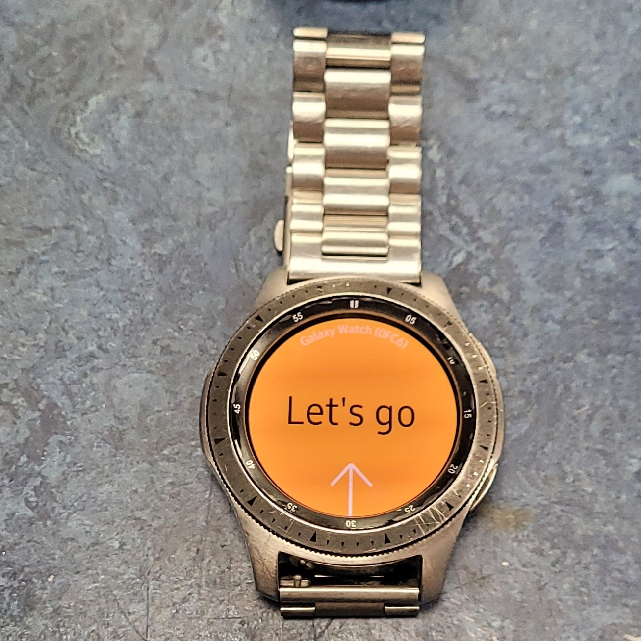 Product photo for Samsung Galaxy Watch SM-R805F with charger
