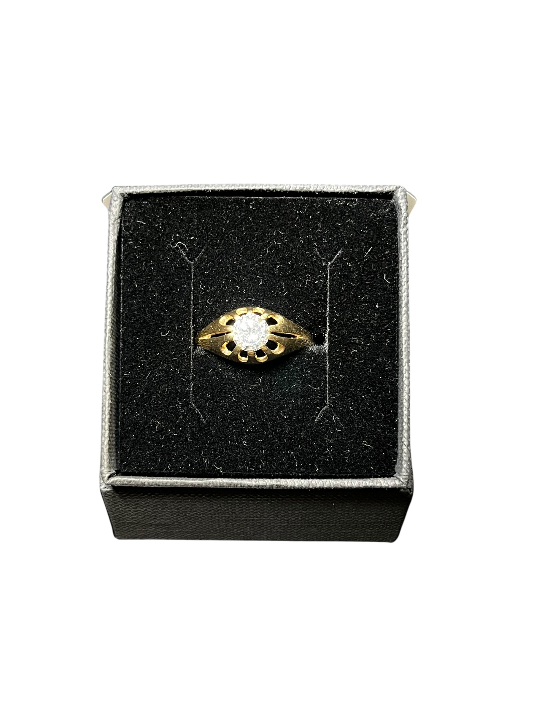 Product photo for 9ct Gold Round Cubic Zirconia Ring – Size U Used, Excellent Condition