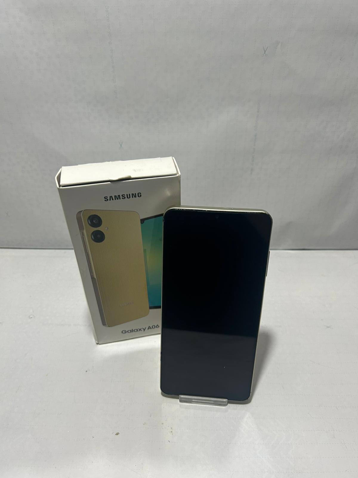 Product photo for Samsung A06 - 64GB Unlocked Yellow