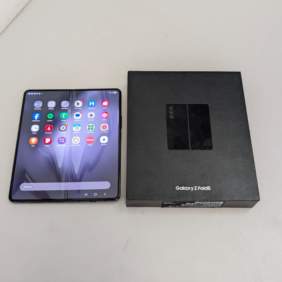 Product photo for Samsung Galaxy Fold 5 - 1TB Boxed with Warranty
