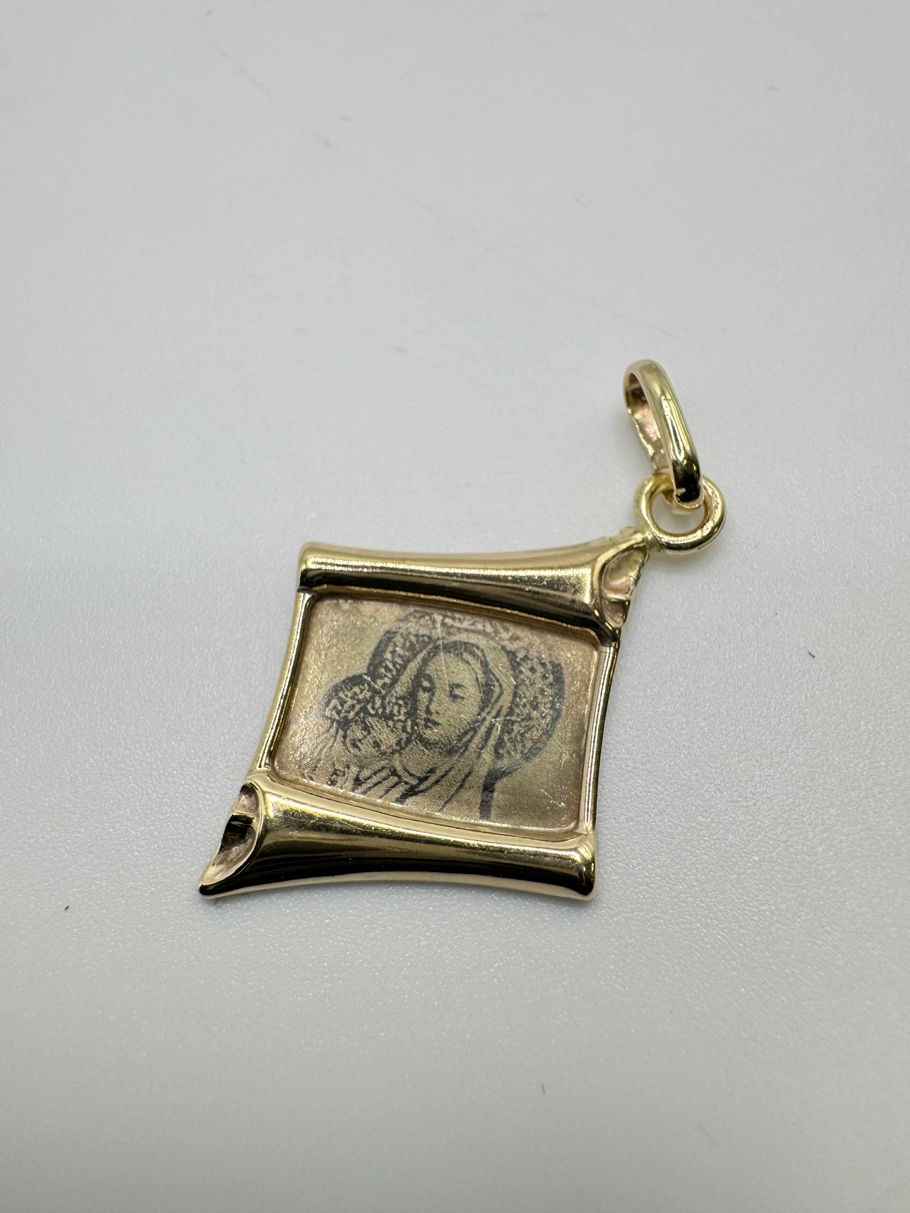 Product photo for 9ct Religious Scroll Pendant