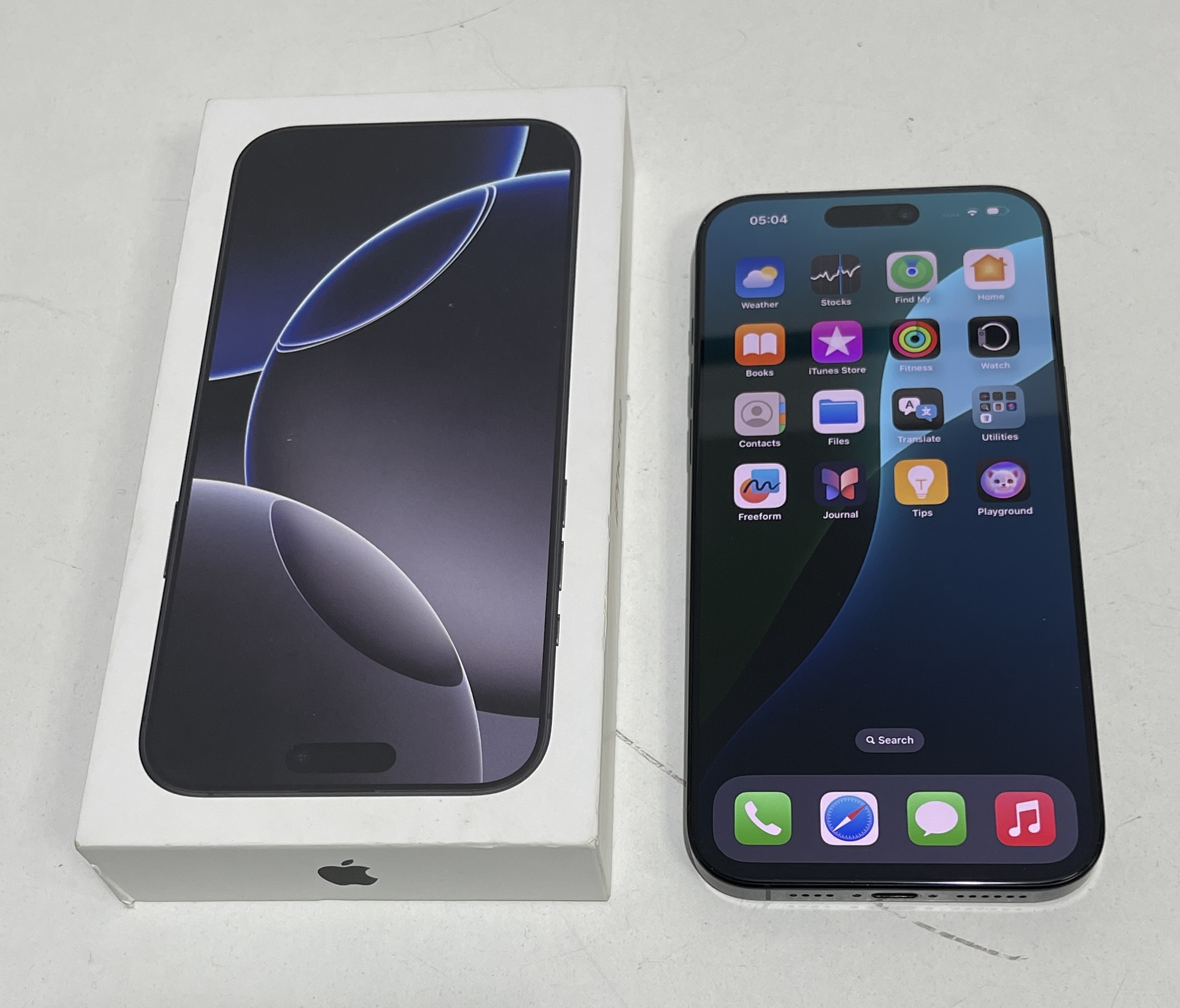 Product photo for Apple iPhone 16 Pro Max 256GB Black Titanium