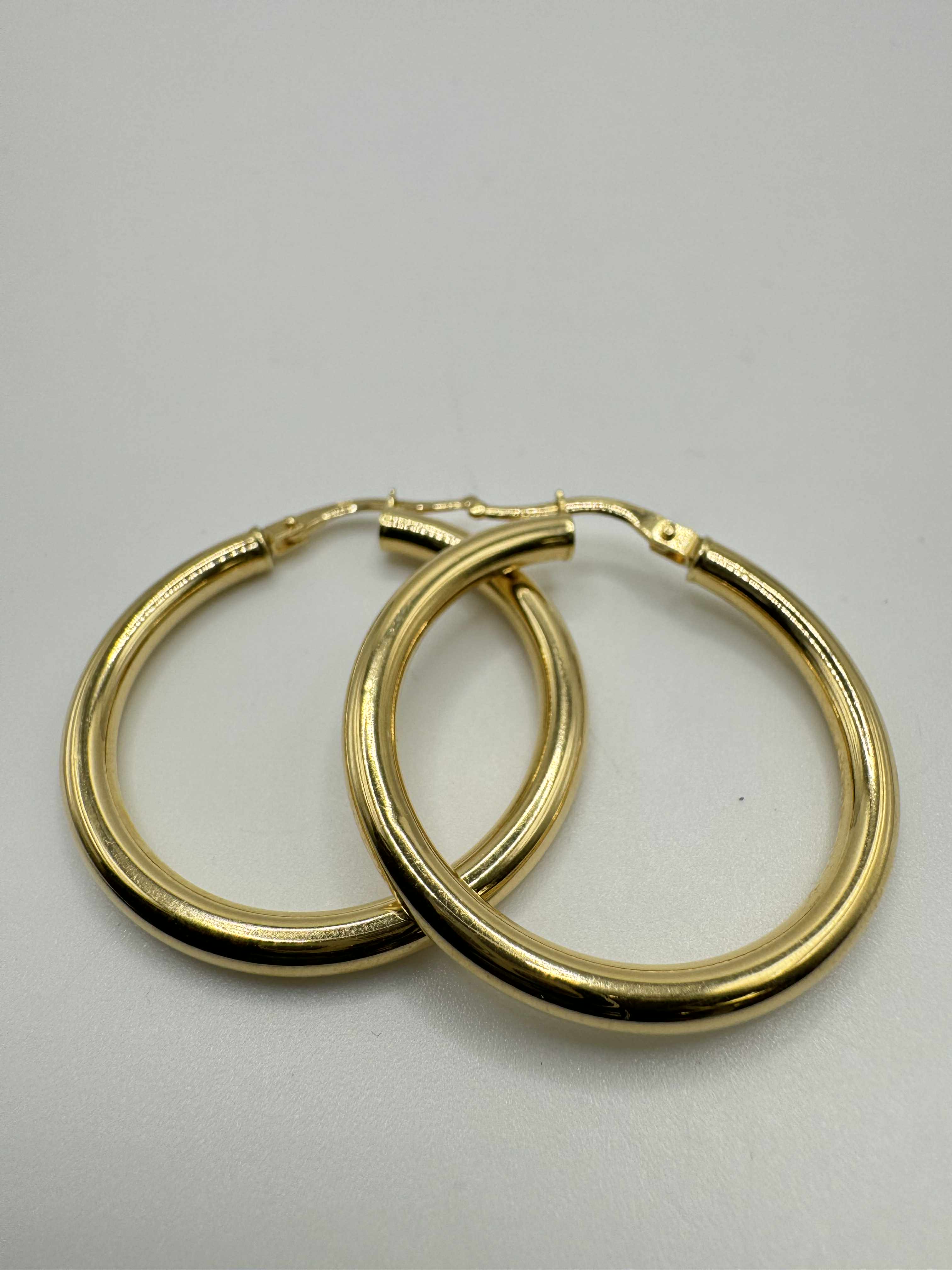 Product photo for 18ct Hoop Earrings
