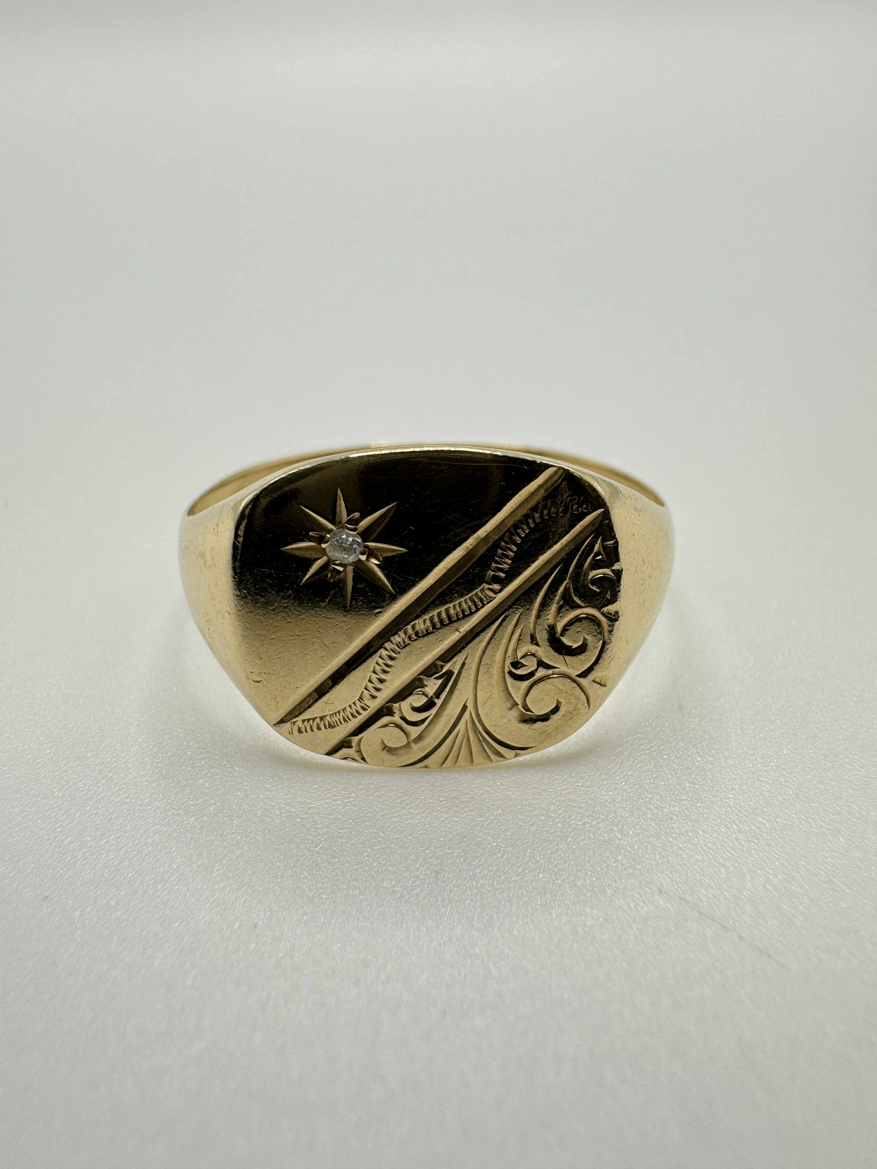Product photo for 9ct Diamond Patterned Signet Ring