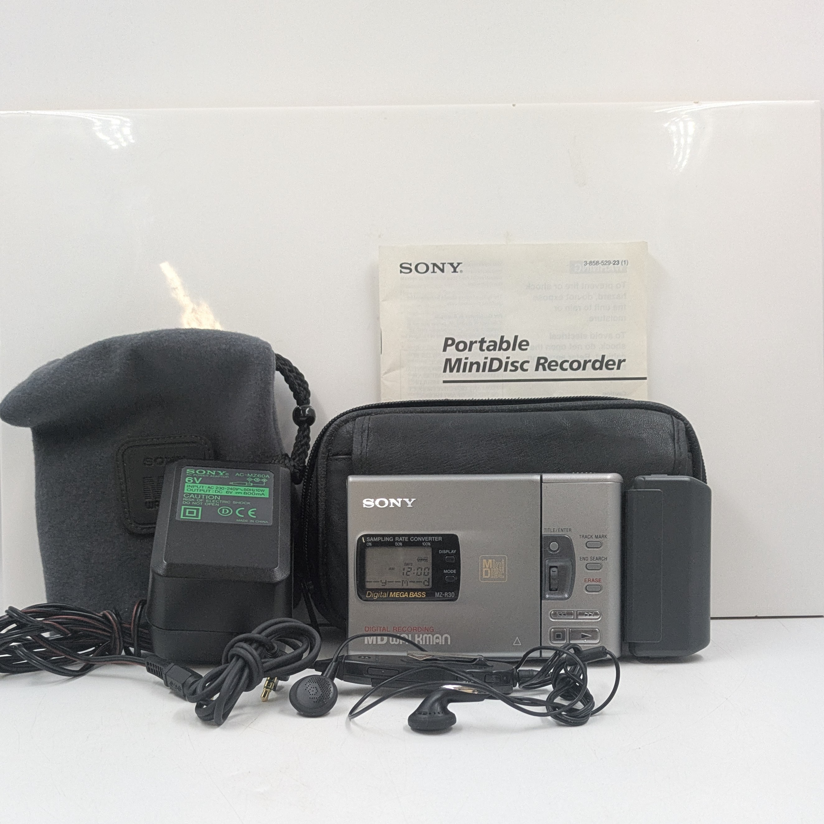 Product photo for SONY MINIDISC RECORDER MZ-R30