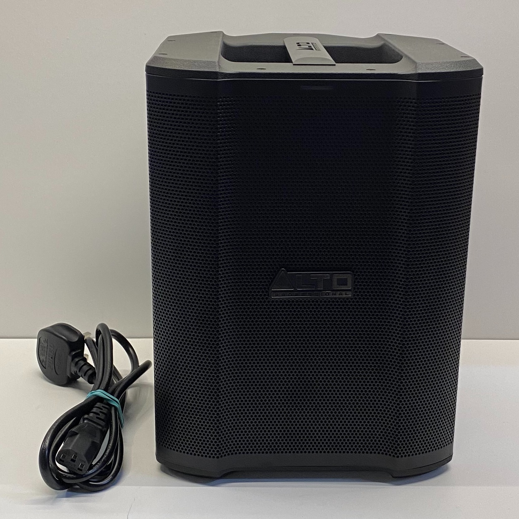 Product photo for Alto Professional Busker 200W Battery Powered Portable PA Boxed