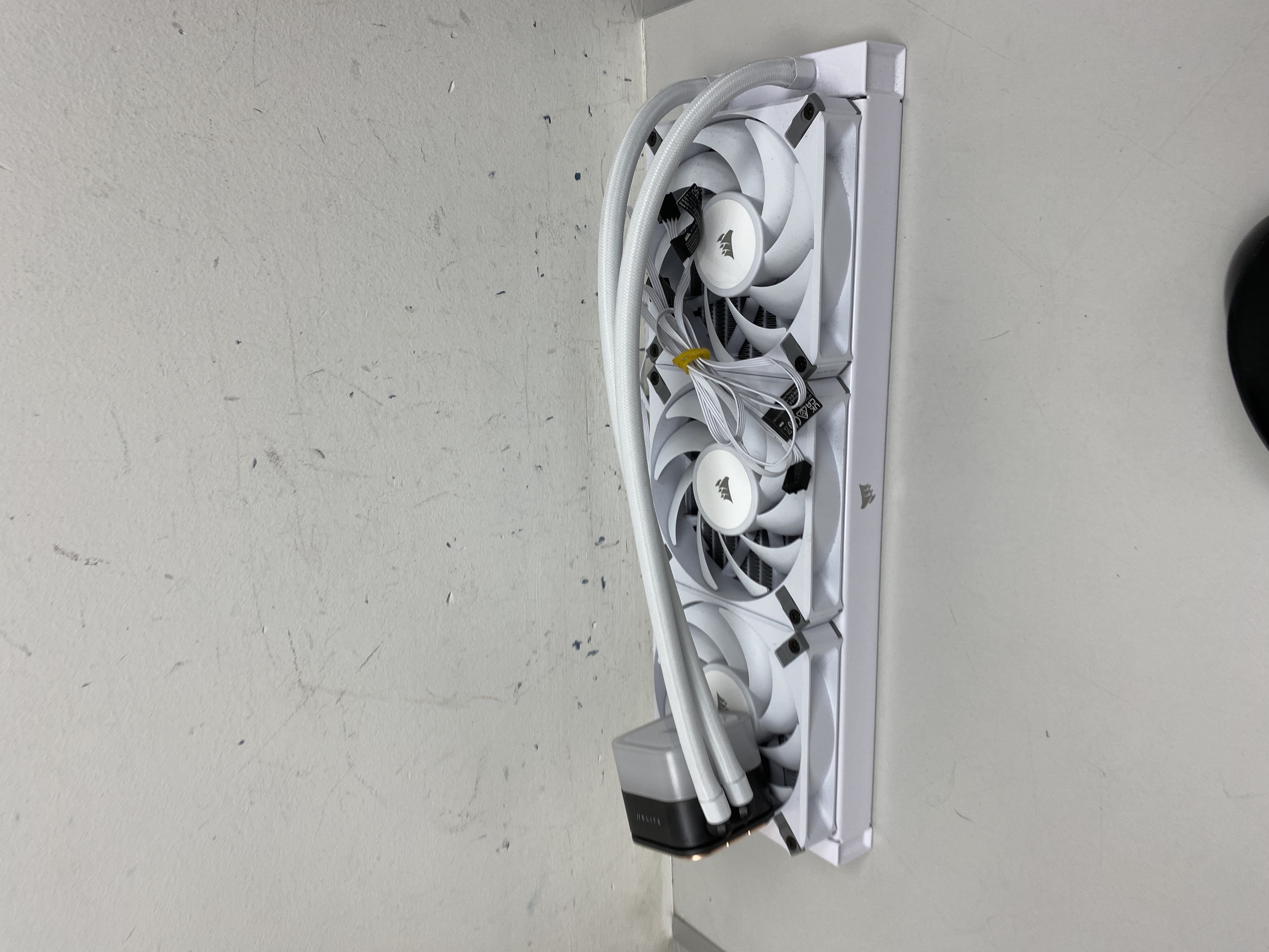 Product photo for h150i elite white missing mounting hardware and usb c