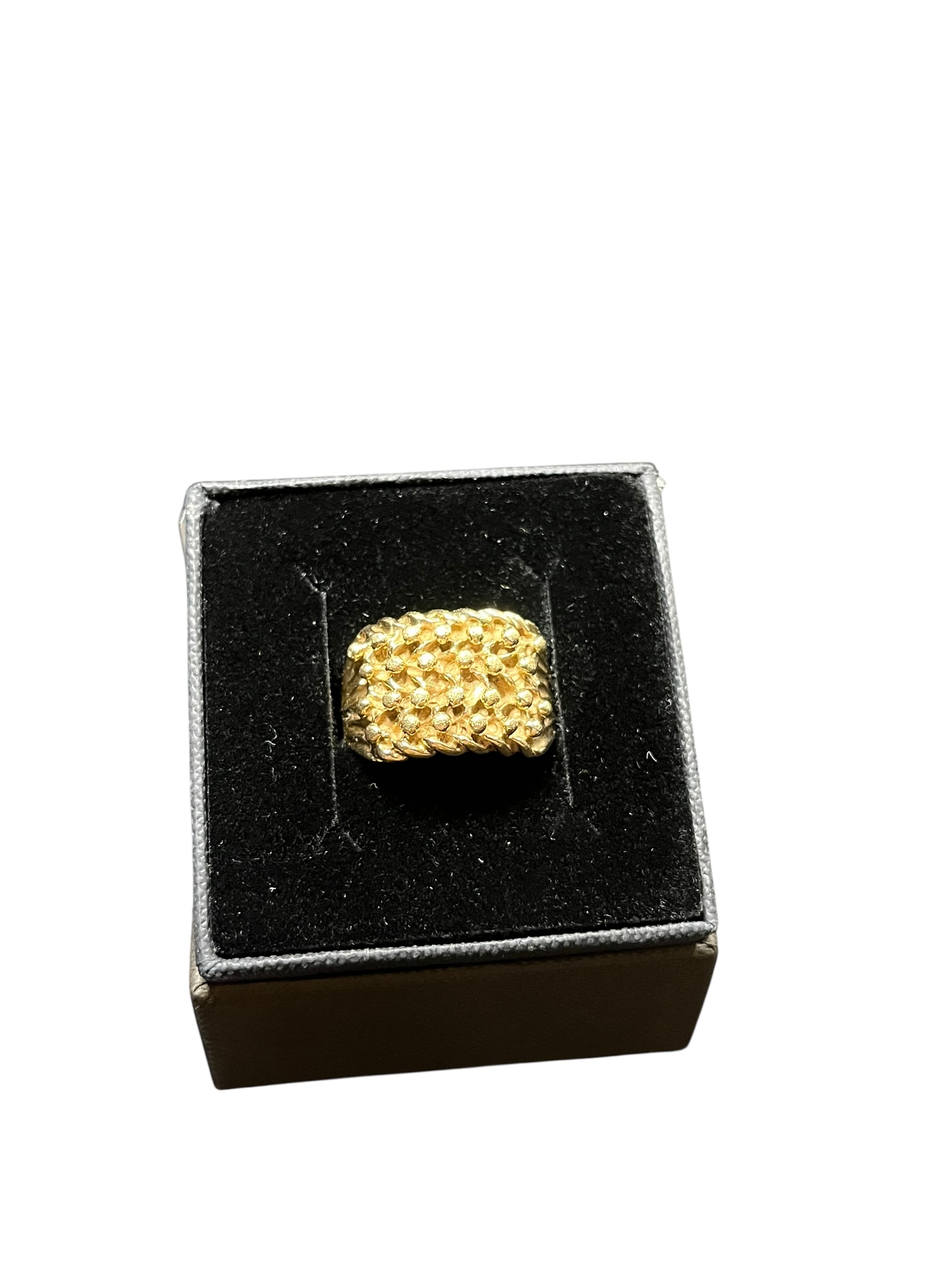 Product photo for 9ct Gold 4-Row Keepers Ring – Size T Excellent Condition