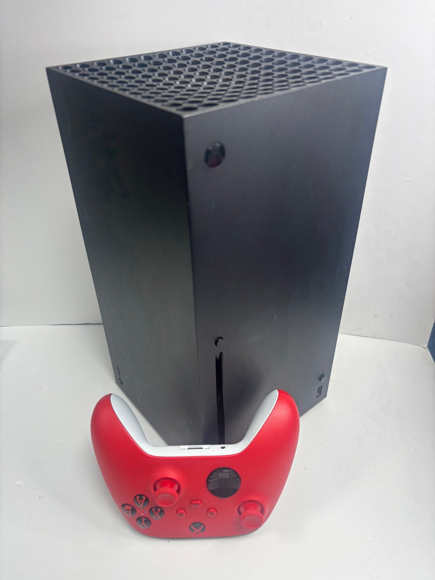 Product photo for xbox series x 1tb black unboxed