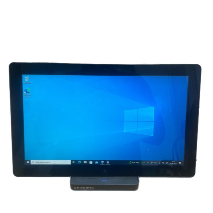 Product photo for Samsung Series 7 Slate XE700T1A 11.6-inch tablet PC Windows 10 Touchscreen Dock