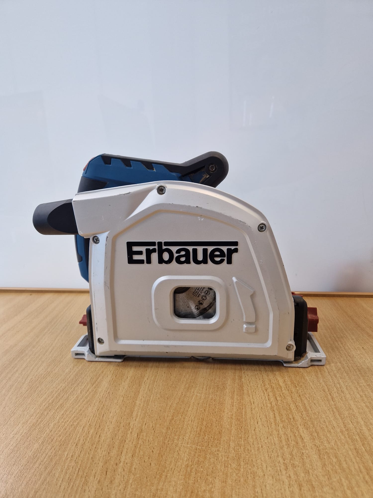 Product photo for Erbauer ERB690CSW Saw – Used, No Track, 12 Month Warranty