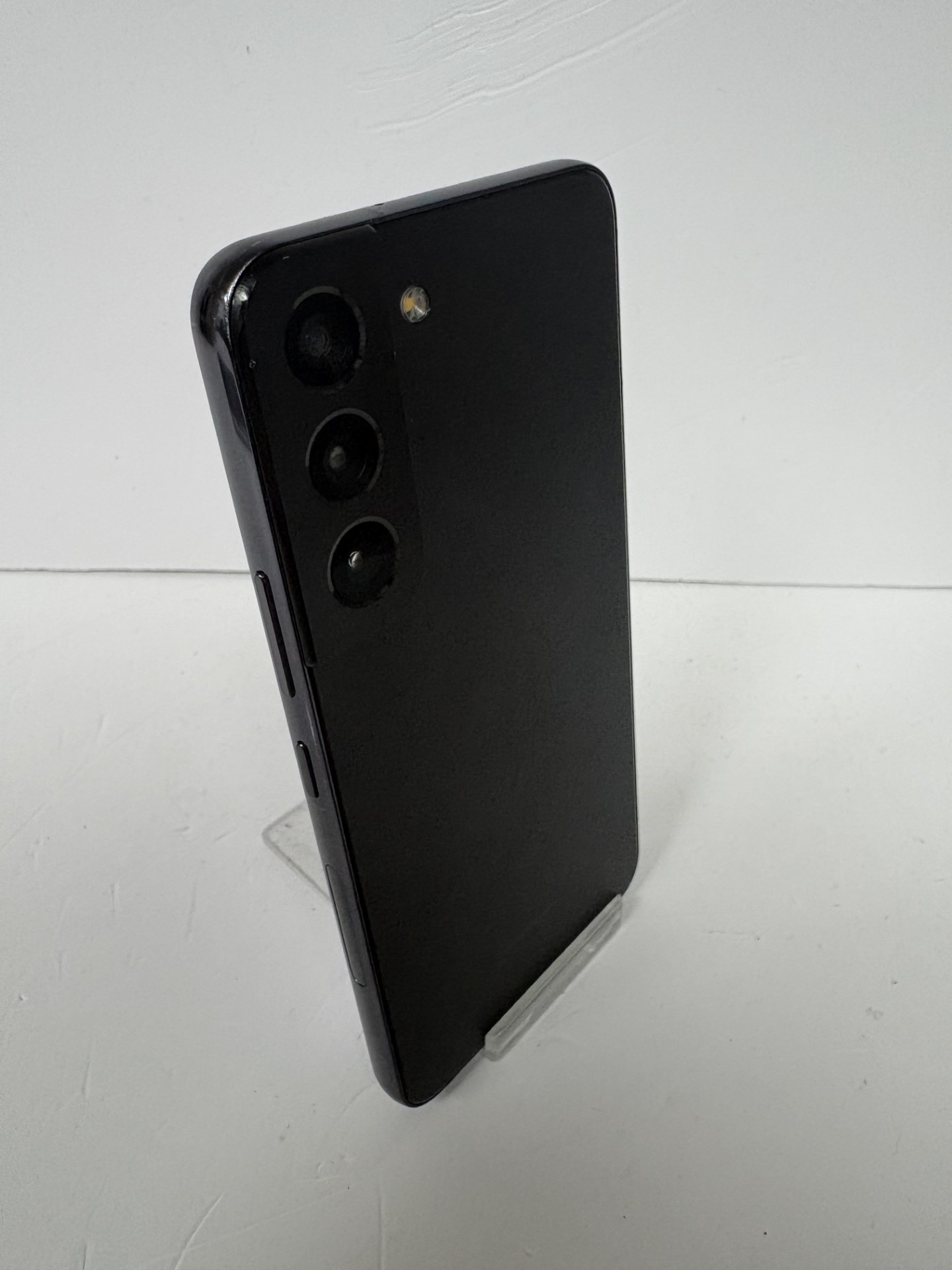 Product photo for SAMSUNG GALAXY S22 128GB BLACK UNLOCKED UNBOXED