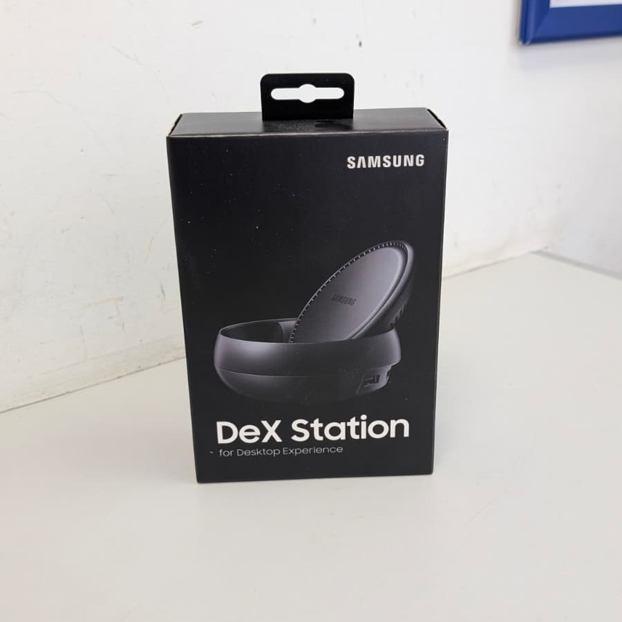 Product photo for Samsung Dex Station Desktop PC EE-MG950 Good Condition