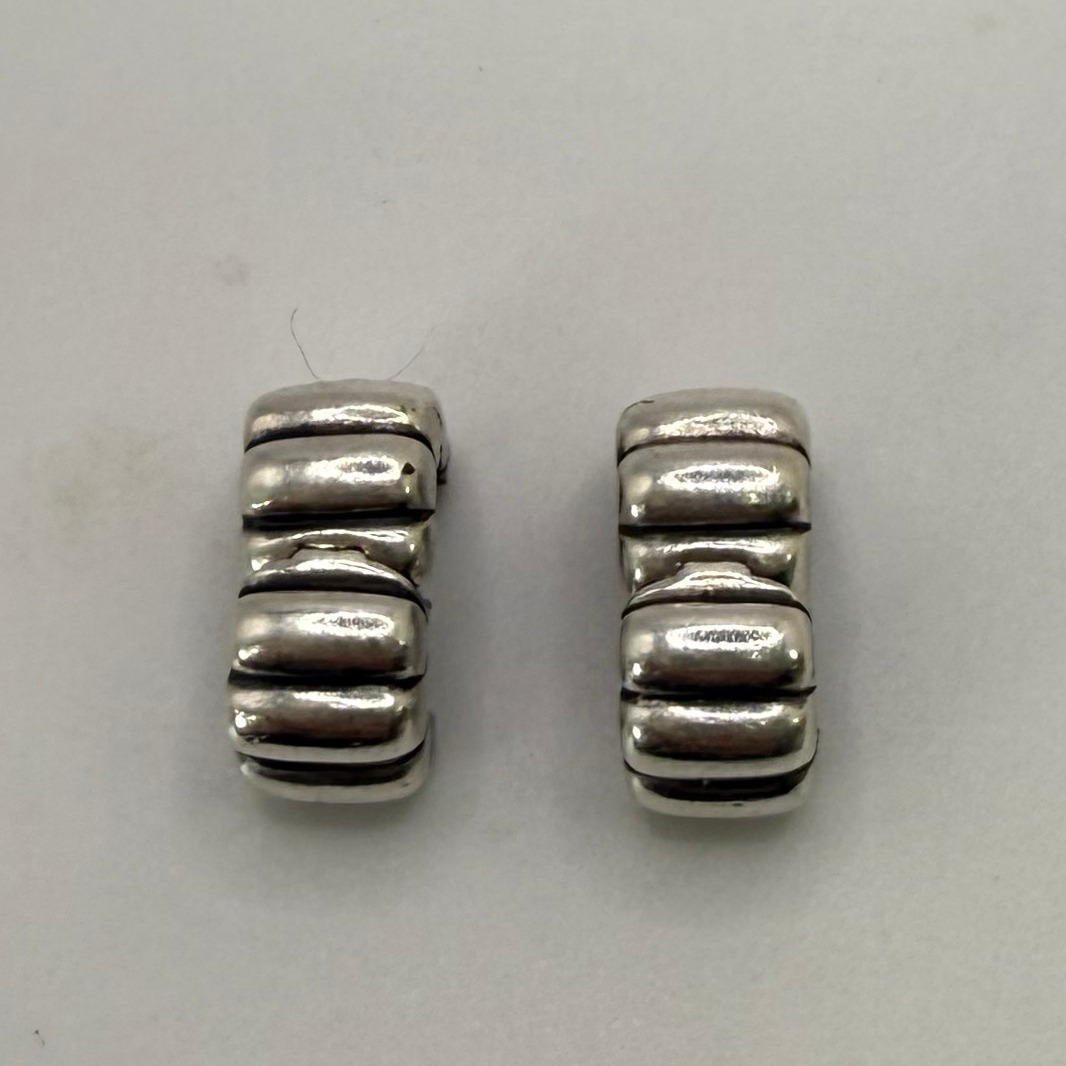 Product photo for 2x Clasp Charms