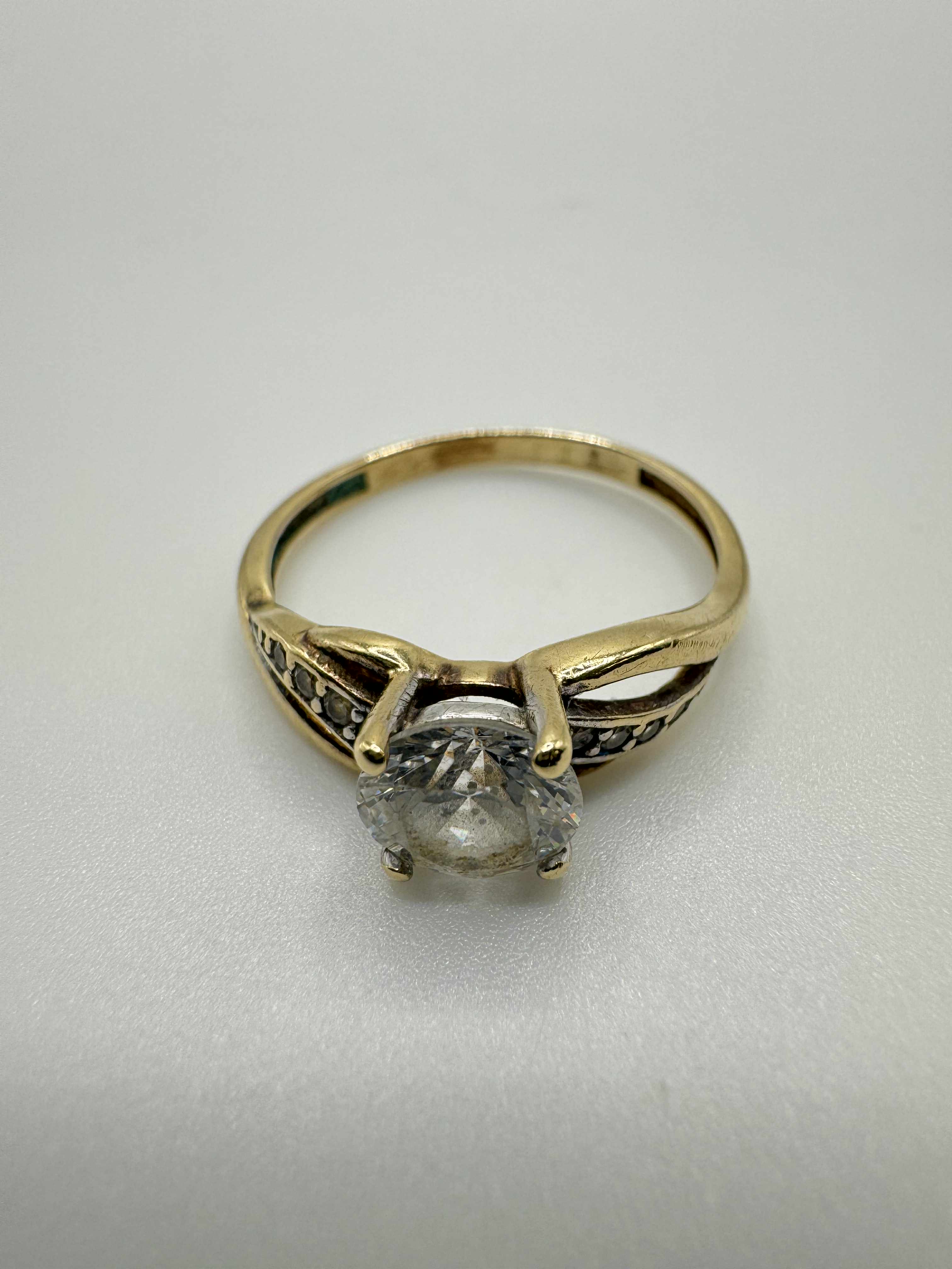 Product photo for 9ct CZ Cross Over Ring