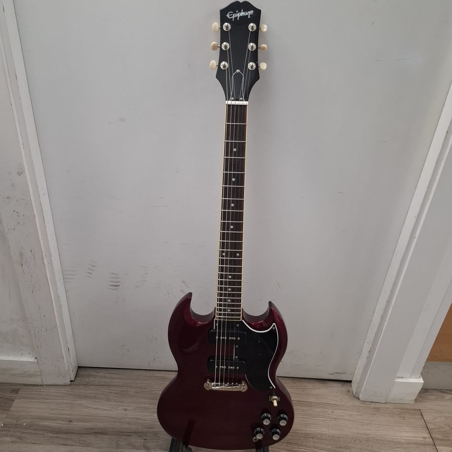 Product photo for Epiphone sg special p 90 sparkling burgundy