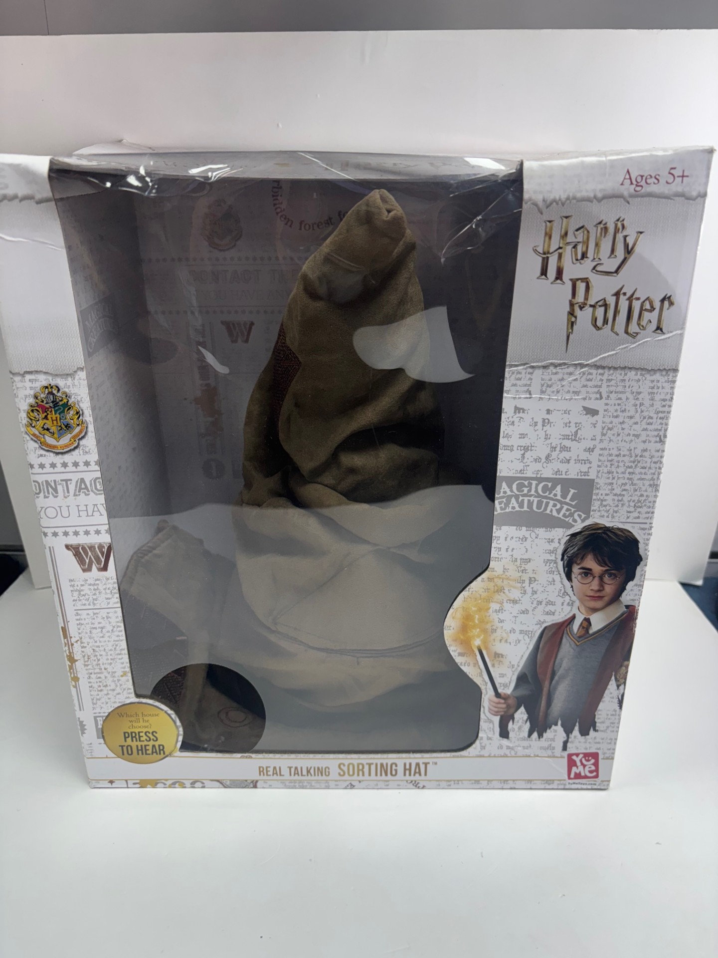 Product photo for HARRY POTTER HAT BOXED NEW