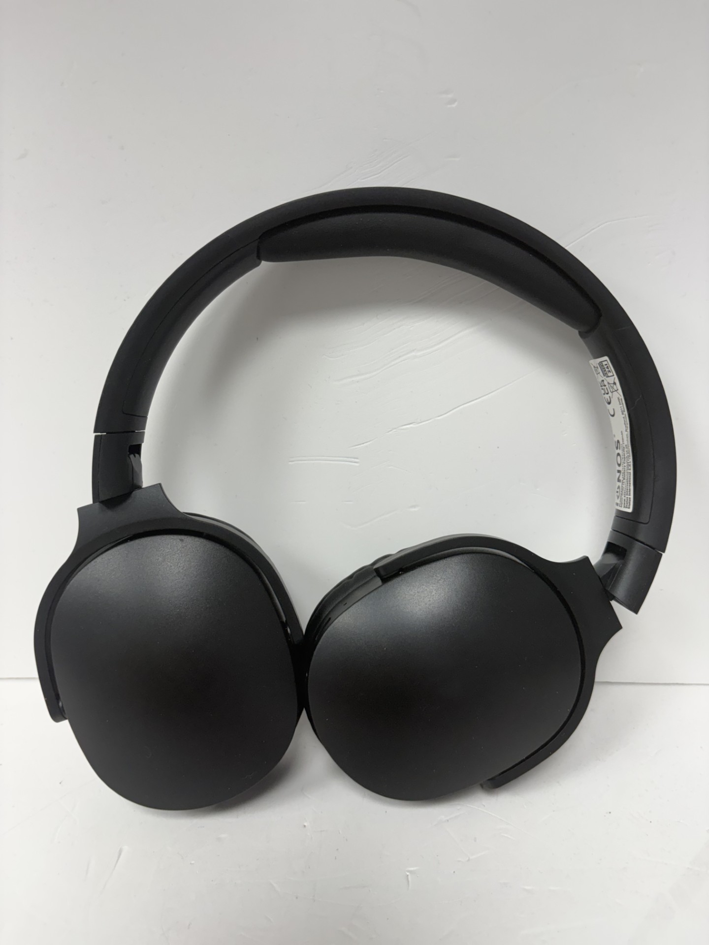 Product photo for IONOS HEADPHONES BLACK