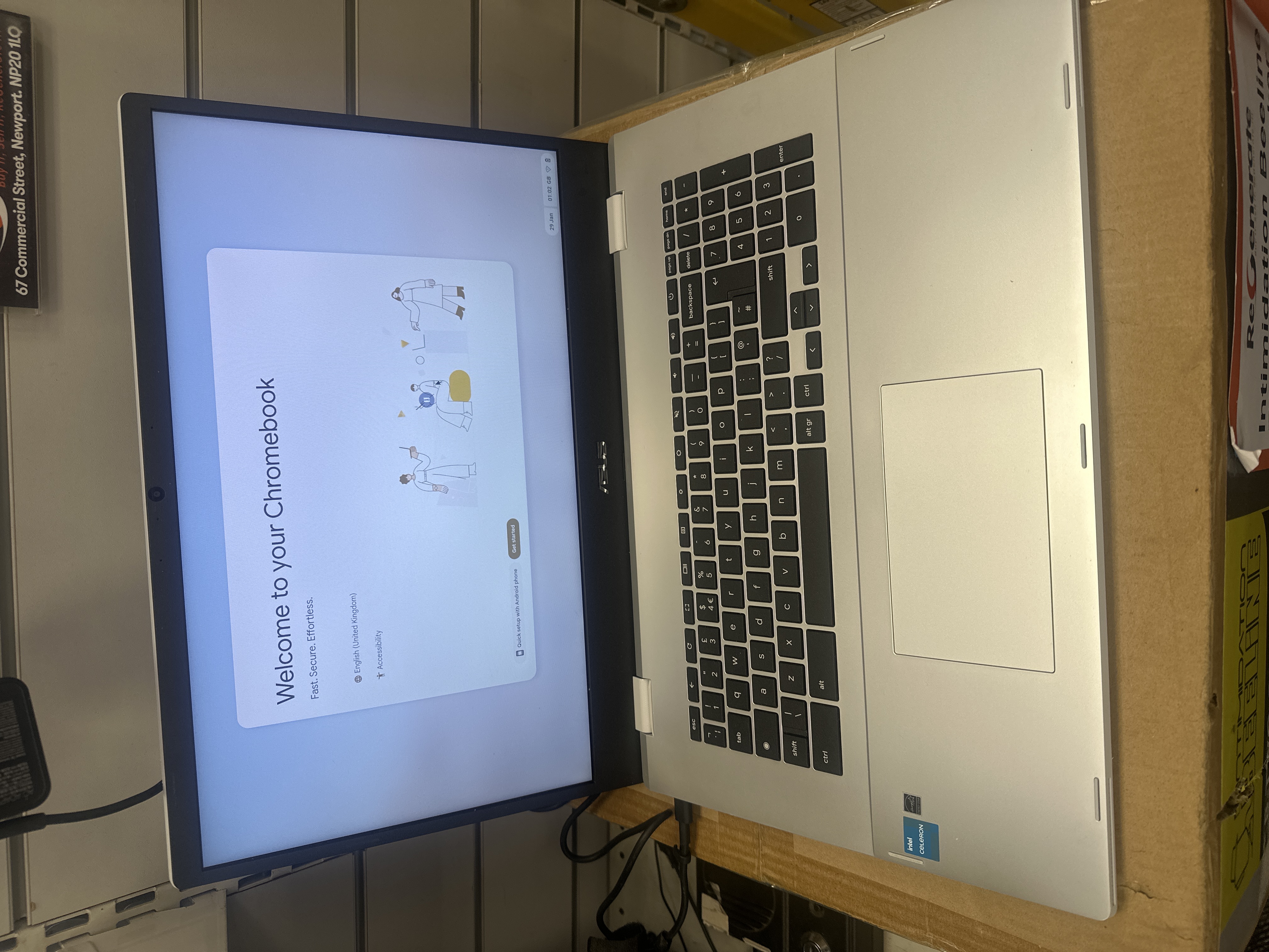 Product photo for ASUS Asus chromebook 17 inch
