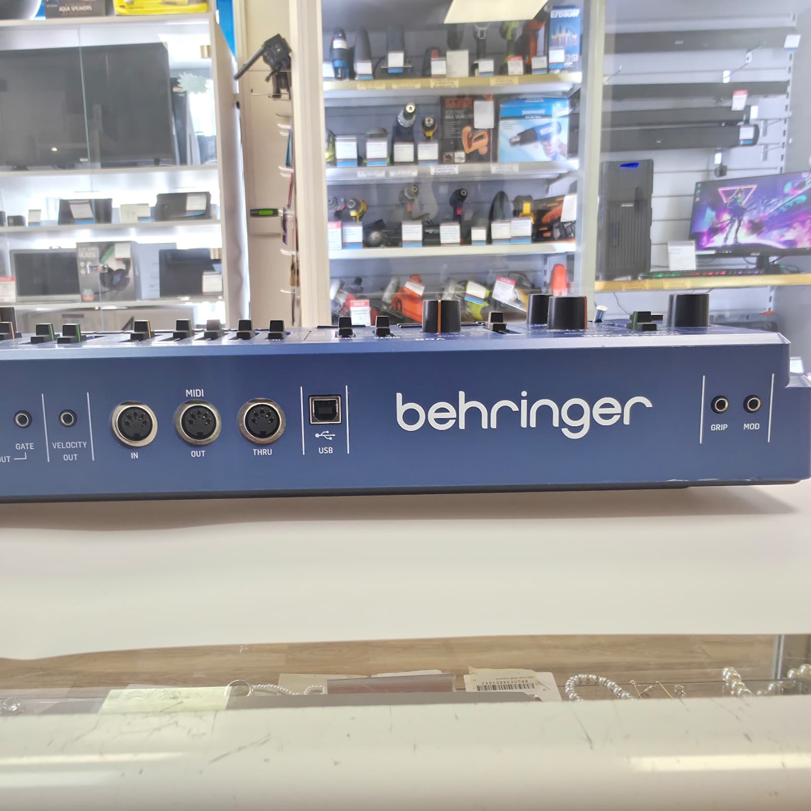 Product Image 11