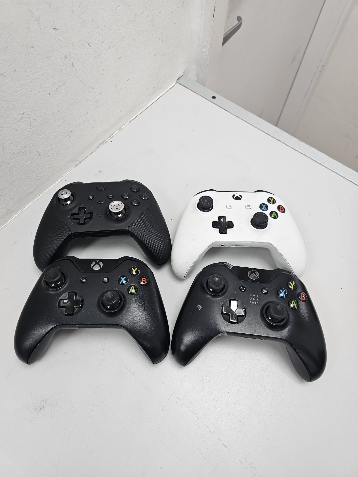 Product photo for Joblot -4 Faulty Xbox One Controllers