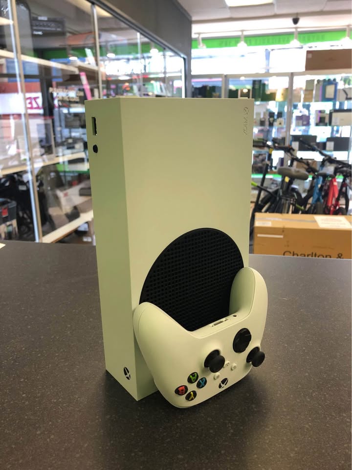 Product photo for Xbox Series S 512GB Inc Controller