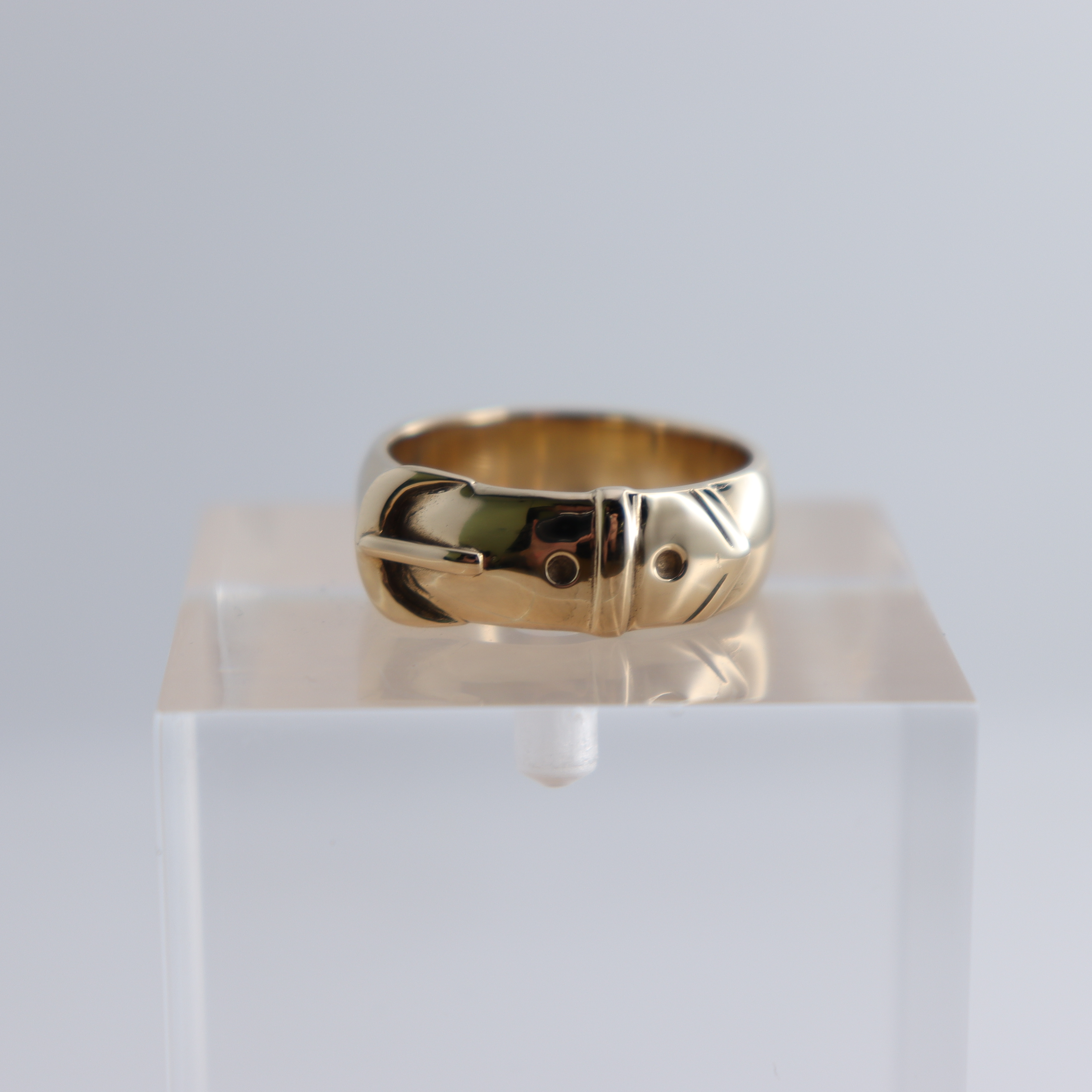 Product photo for Hallmarked 9ct Gold Gents Buckle Ring