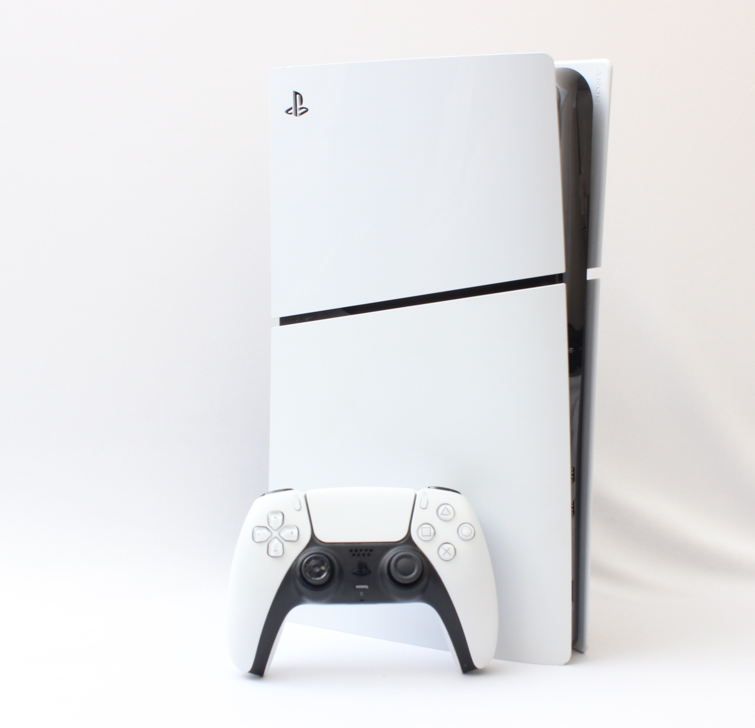 Product photo for Sony PlayStation 5 Slim Disc Edition Home Games Console 1TB - White (U)