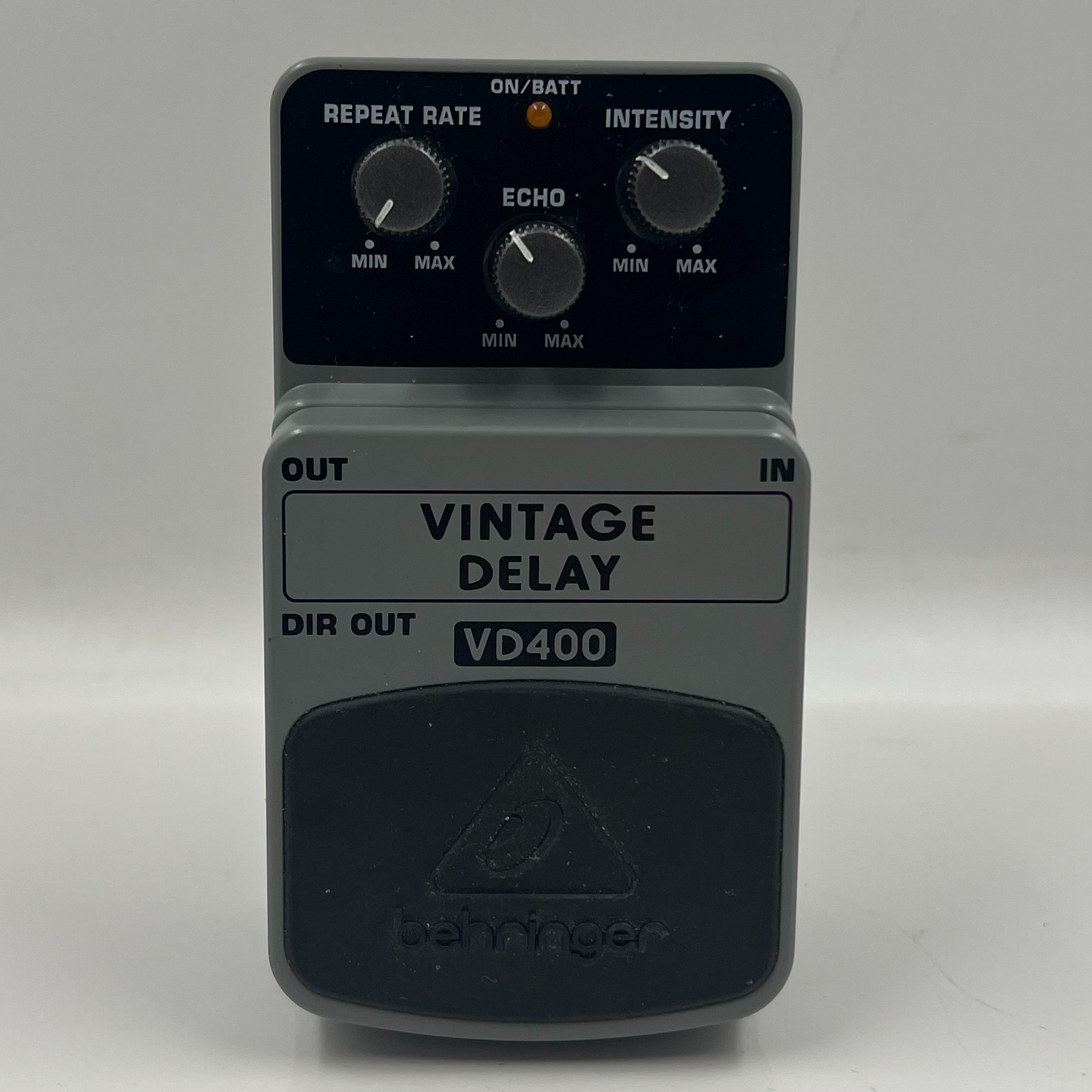 Product photo for BEHRINGER VD400 VINTAGE DELAY EFFECTS PEDAL