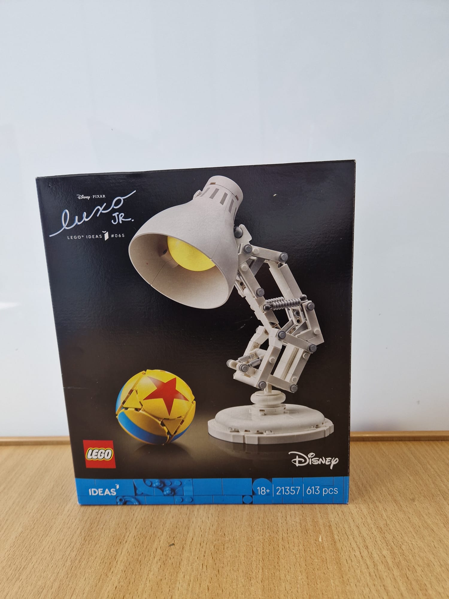 Product photo for Lego Ideas 21357 Pixar Lamp & Ball Brand New Sealed