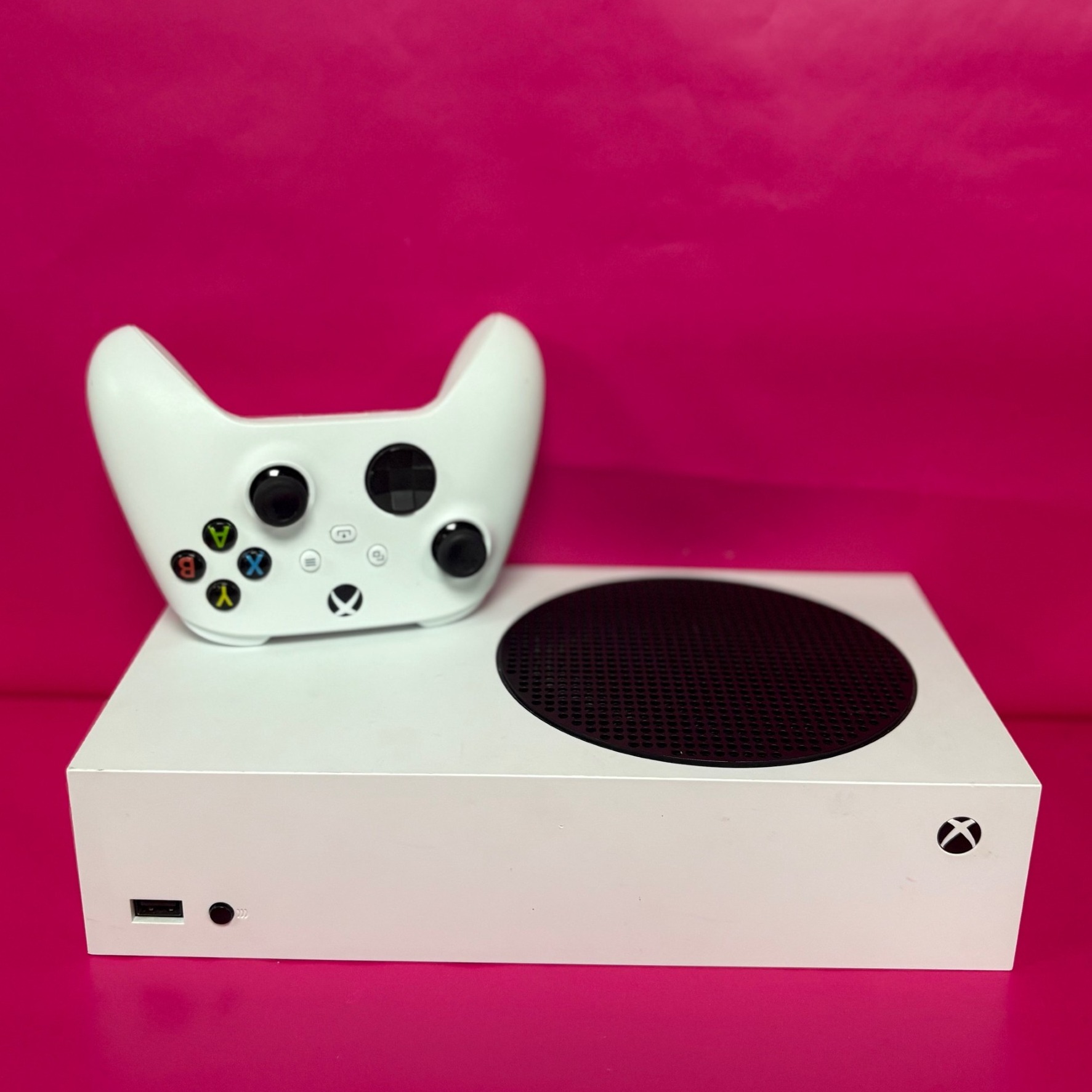 Product photo for MICROSOFT Xbox Series X - White 512GB Unboxed