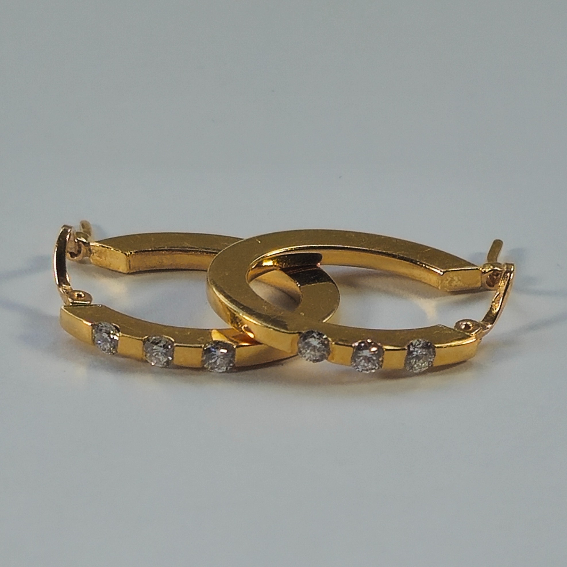 Product photo for 18ct Gold Diamond Hoop Earrings