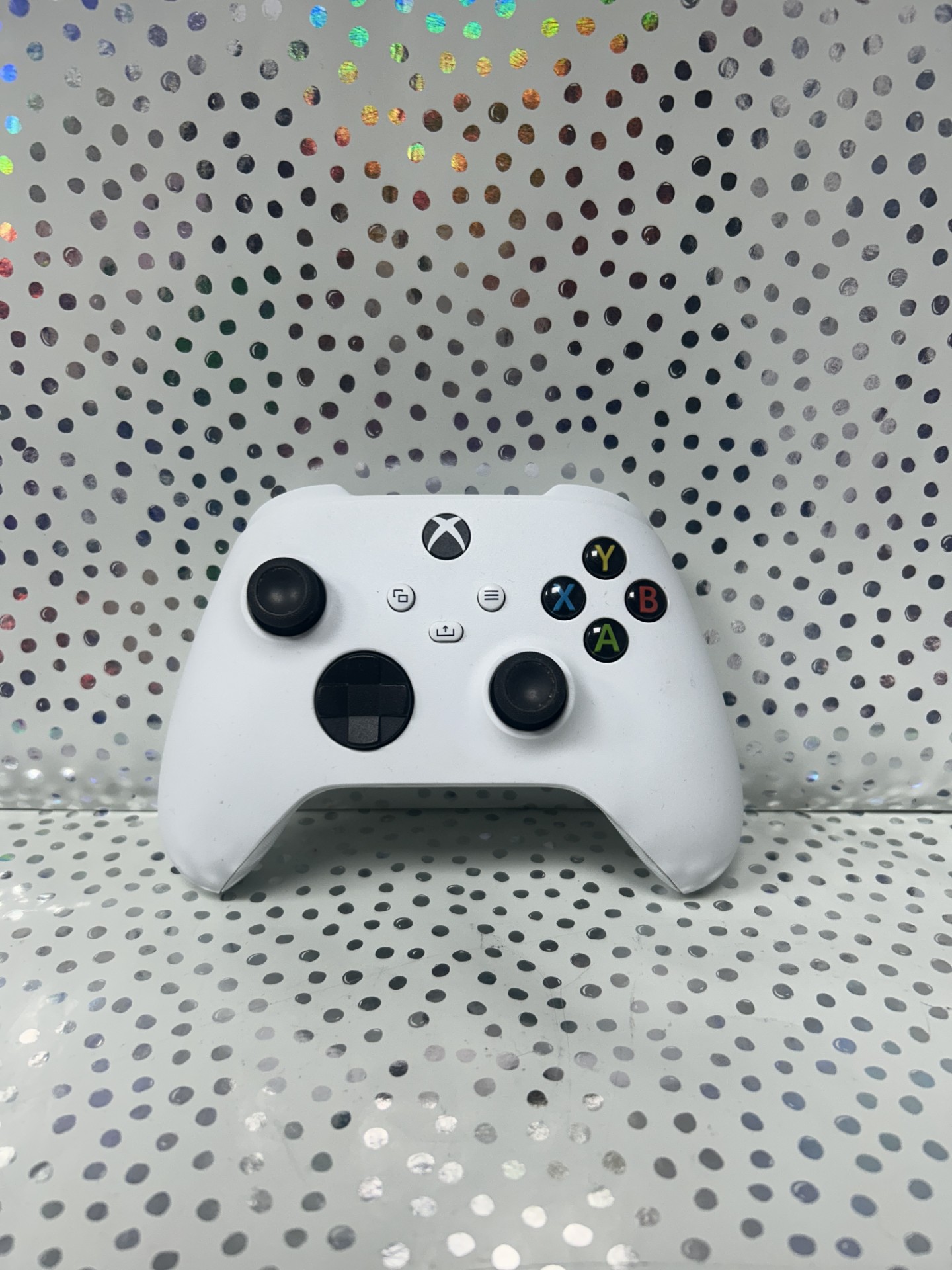 Product photo for white Xbox controller unboxed