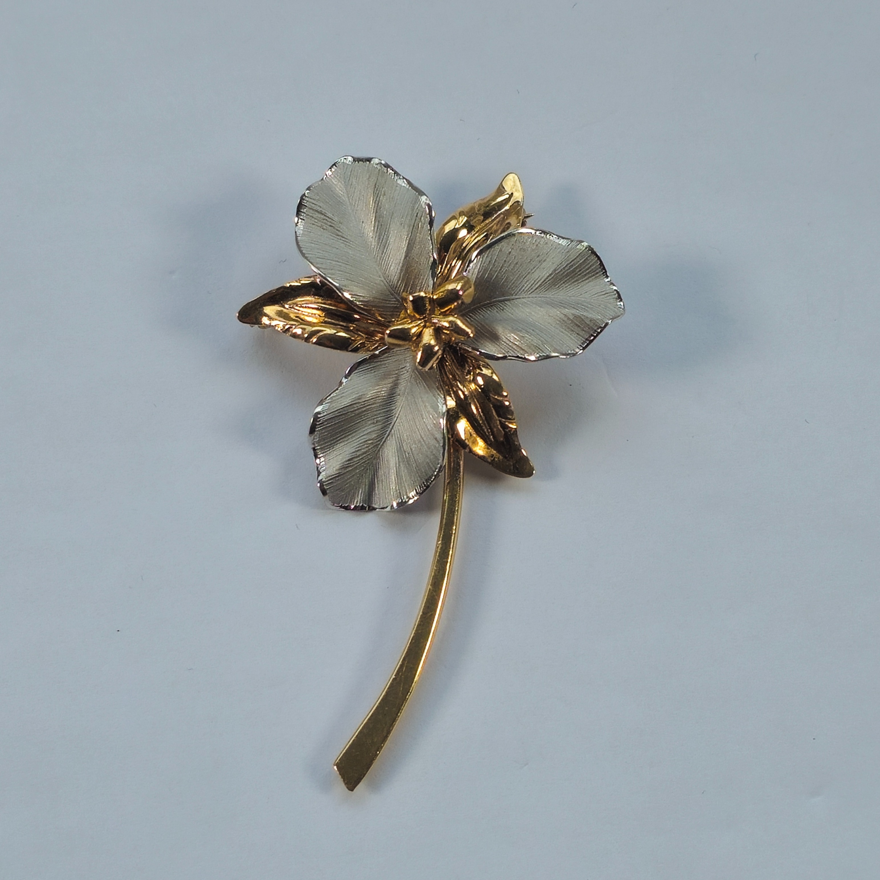 Product photo for 9ct Gold Yellow & White 2-Tone Flower Brooch