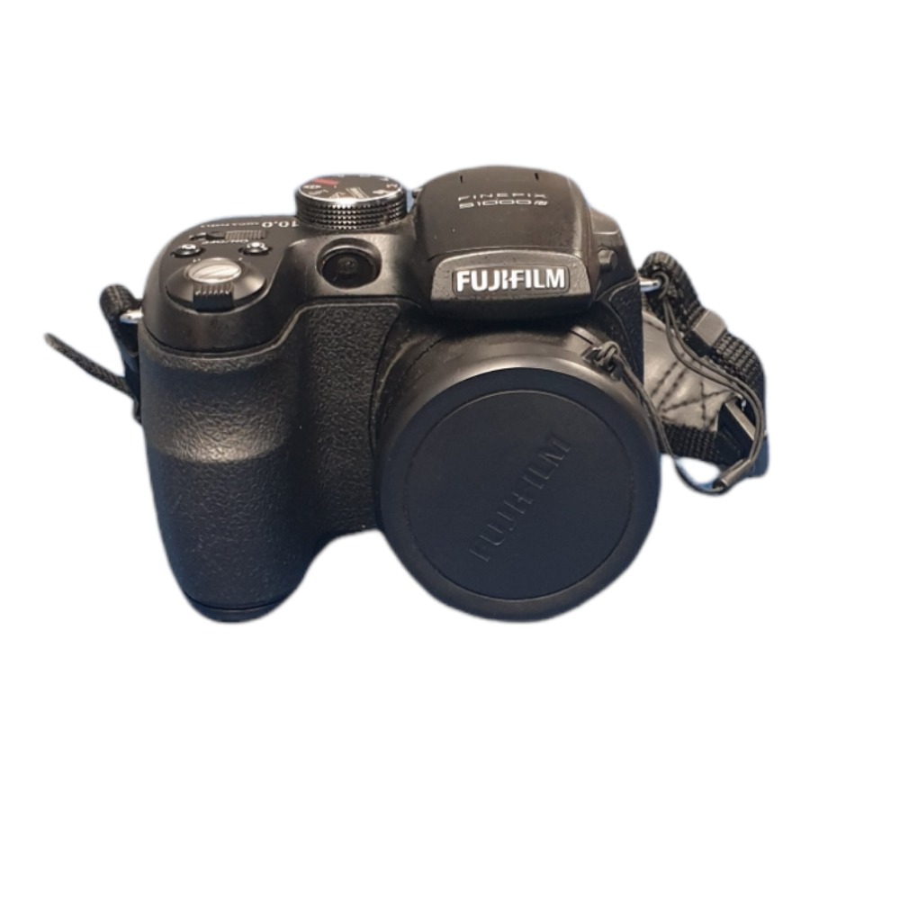 Fujifilm Finepix S1000FD Camera Own4Less